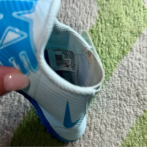 NIKE l Junior Vapor 16 Club TF l Glacier Blue l Size: Kids 11C - Picture 12 of 14